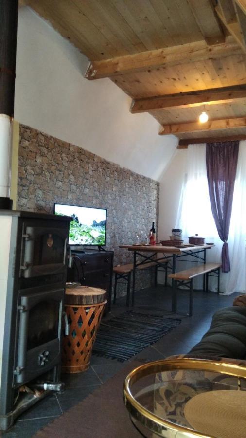 Mali Raj Apartment